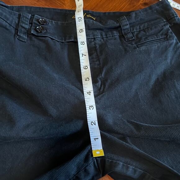 Gloria Vanderbilt Woman Size 10 Black Capri Pants Cropped Casual Y2K Vibe - Picture 7 of 9